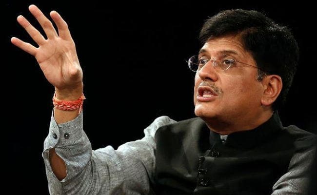 राज्यसभा में बोले रेल मंत्री - ट्रेनें चलाने के लिए निजी कंपनियों की भागीदारी पर विचार जारी