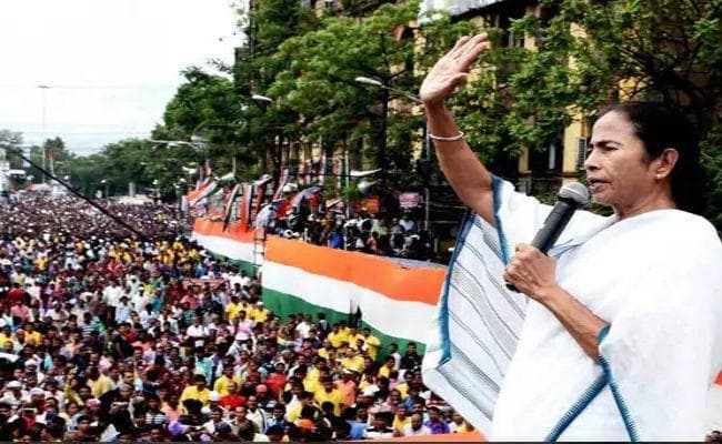 सिर्फ चुनाव के समय नहीं दिखते हर समय साथ रहते हैं : ममता