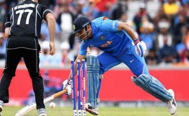 धौनी पर बने ''हास्ता ला विस्ता'' वीडियो पर फैंस भड़के, कह दी ये बात