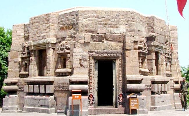 मुंडेश्वरी मंदिर के संरक्षण की मांगवाली याचिका पर हाईकोर्ट ने पुरातत्व विभाग से मांगा जवाब