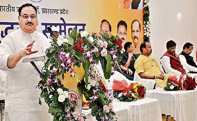 रांची : नड्डा को फूल देने के लिए मची होड़, निकाला गया मोटरसाइकिल जुलूस