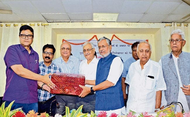 पटना : अभिलेखागार में रखे 10 करोड़ दस्तावेज होंगे ऑनलाइन : डिप्टी सीएम