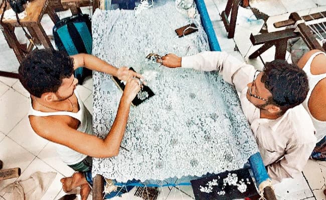 रांची : 1000 करोड़ से पतरातू में लगेगी कपड़े की फैक्ट्री, निटेड वीयर, अंडरगारमेंट्स और किड्स वियर का होगा उत्पादन