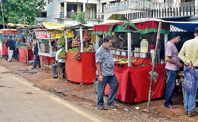 पुणे में नौकरी छूटी, तो रांची में खोला टी सेंटर, वकील हो या मुवक्किल, यहां आकर भूल जाते हैं कोर्ट रूम की सारी टेंशन