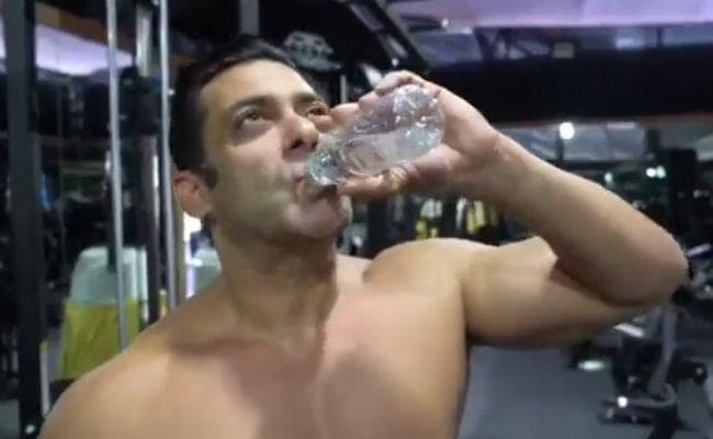 #BottleCapChallenge : अक्षय कुमार को टक्‍कर देने आये सलमान खान, लेकिन दी ये नसीहत