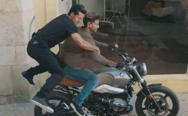 #WarTeaser : रितिक रोशन-टाइगर श्रॉफ का झन्‍नाटेदार एक्‍शन, वीडियो देख थम जायेगी सांसें