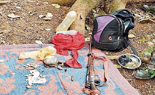 खूंटी : मुठभेड़ में भाग निकला एरिया कमांडर दीत नाग