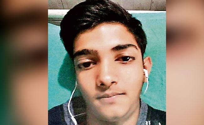 कोडरमा : फोटो खिंचा रहा छात्र तिलैया डैम में डूबा