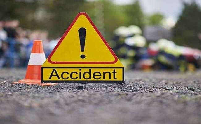 सड़क हादसे में सात घायल