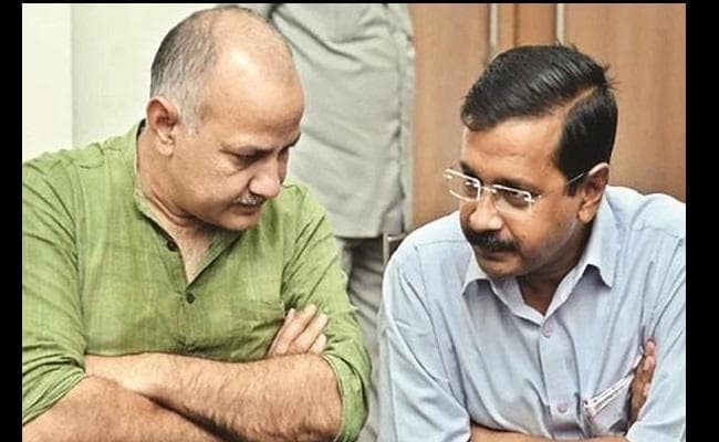आपराधिक मानहानि मामले में दिल्ली की अदालत ने केजरीवाल, सिसोदिया को दी जमानत