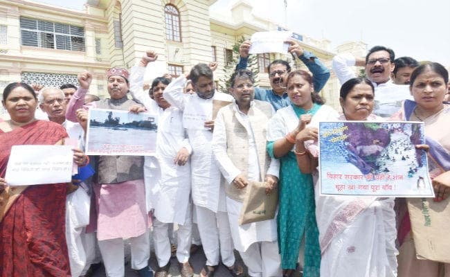 मॉनसून सत्र : बाढ़ को लेकर आरजेडी ने विधान परिषद में लाया कार्यस्थगन प्रस्ताव, हुआ नामंजूर