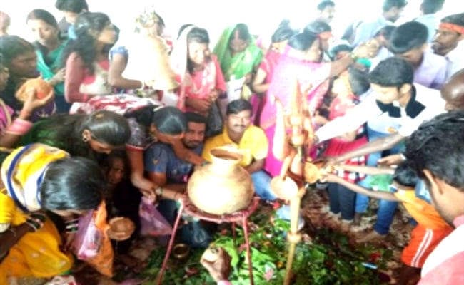 बड़कागांव : श्रावणी मेले के लिए विख्यात है बुढ़वा महादेव पहाड़