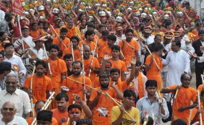 कांवरियाें का ठहराव शुरू, सुविधा नगण्य परेशानी बढ़ी