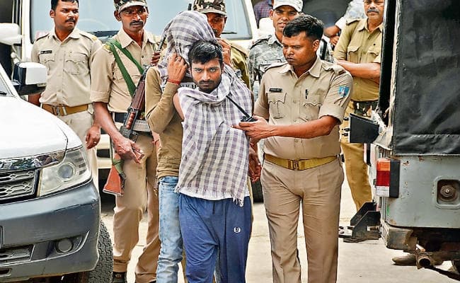 रांची : लॉटरी के नाम पर ठगी के मामले में 22 लोग हिरासत में लिये गये