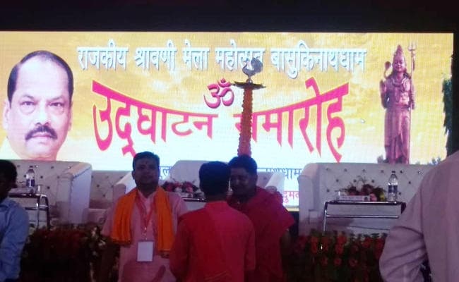 #ShravaniMela2019 : रघुवर दास ने देवघर में मेला का किया उद्घाटन, सावन के पहले दिन बाबाधाम में उमड़ा भक्तों का सैलाब