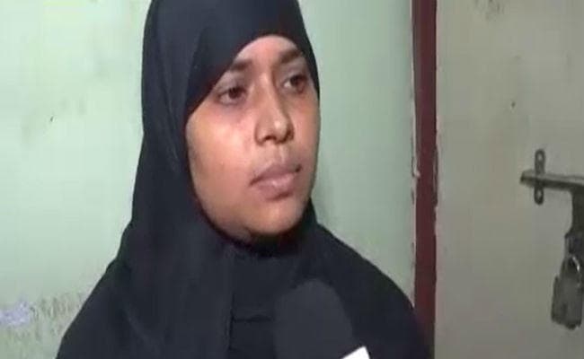 इशरत जहां को मिला घर खाली करने का फरमान