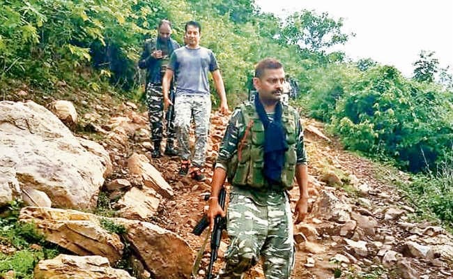 लखीसराय : एसटीएफ और नक्सलियों के बीच मुठभेड़, दोनों ओर से हुई दर्जनों राउंड फायरिंग