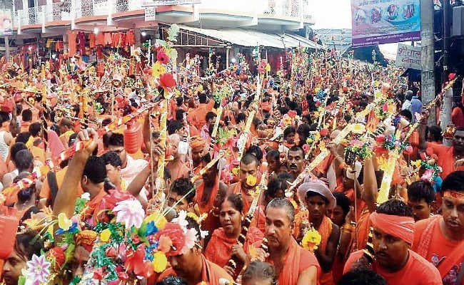 भागलपुर : हर कदम बाबाधाम की ओर, सुलतानगंज से 1.50 लाख कांवरियों ने उठाया जल, 50,000 भक्तों ने किया जलार्पण