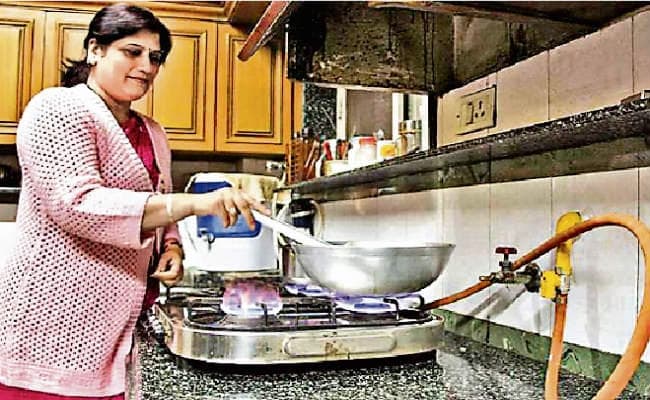 डेढ़ महीने में रांची के 2,000 घरों में शुरू हो जायेगी पीएनजी की सप्लाई