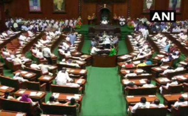 कर्नाटक का सियासी संग्रामः कांग्रेस-JDS सरकार की अग्निपरीक्षा शुरू, तीन बजे तक के लिए सदन स्थगित