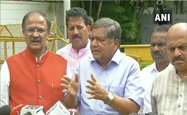 #KarnatakaTrustVote : राज्यपाल ने स्पीकर से कहा, विश्वासमत प्रस्ताव सदन में विचाराधीन है, आज ही इसपर फैसला हो