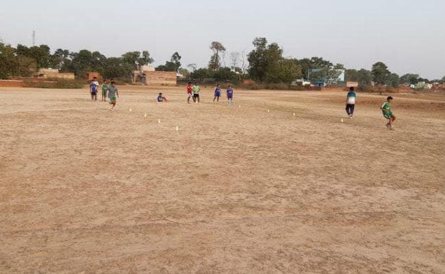 कुजू के मुरपा तरवाटांड़ मैदान में तहसील कचहरी व आवास का हुआ निर्माण तो कहां खेलेंगे खिलाड़ी?