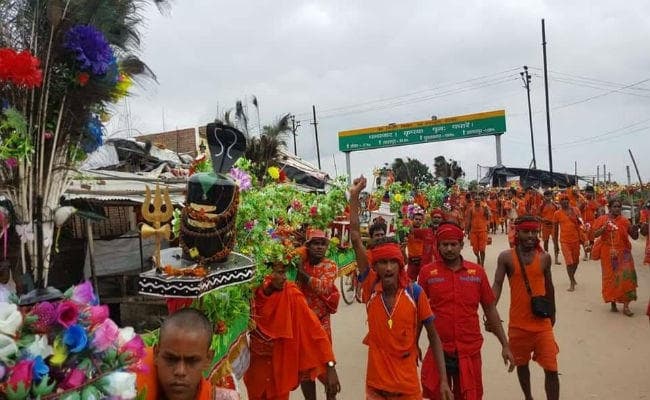 कांवर यात्रा में आस्था के अलग-अलग रूप