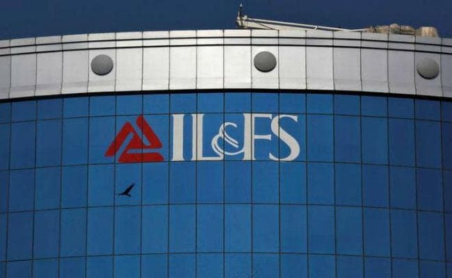 IL&FS ने रेटिंग एजेंसियों के टॉप अफसरों को कीमती और अनोखे तोहफे बांटे, जानिये क्यों...?