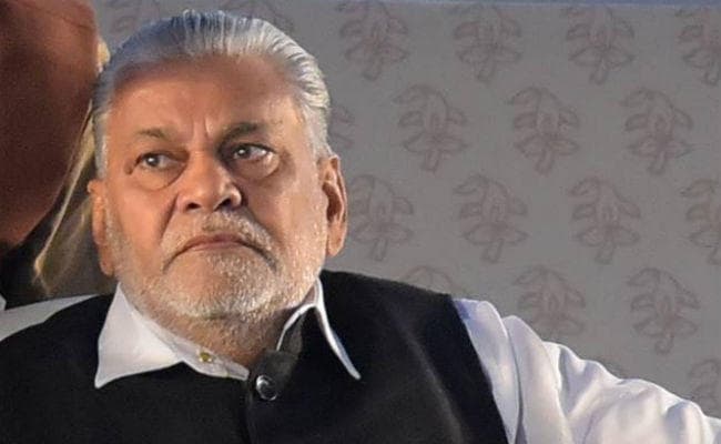 किसानों की आत्महत्या पर बोले मंत्री, जन-धन खाता योजना की तर्ज पर चलेगा किसान कार्ड वितरण अभियान