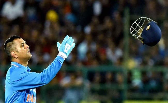 दो महीने छुट्टी पर रहेंगे धौनी, BCCI को भेजा लीव एप्लीकेशन, वेस्टइंडीज नहीं जायेंगे, रेजिमेंट के साथ बितायेंगे समय