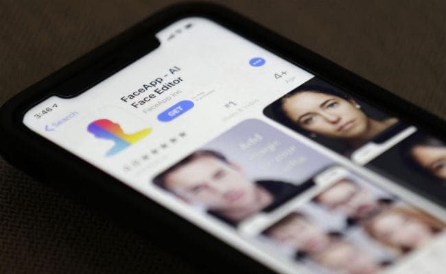 FaceApp यूजर्स सावधान! कहीं आपका डेटा मुफ्त में न बेच दे बूढ़ा दिखने की चाह
