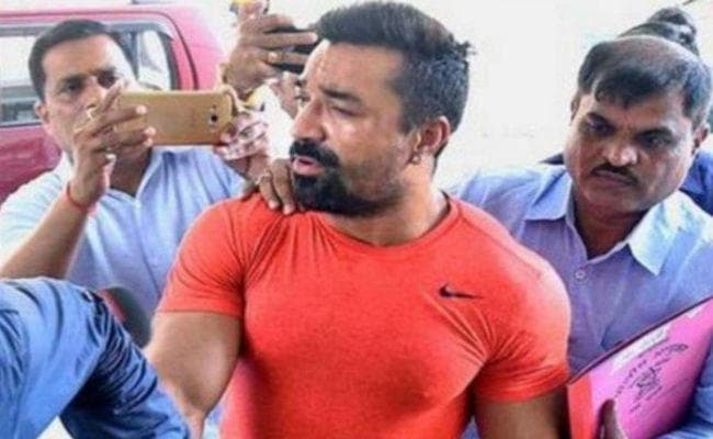 एजाज खान को 14 दिन की न्यायिक हिरासत में भेजा गया