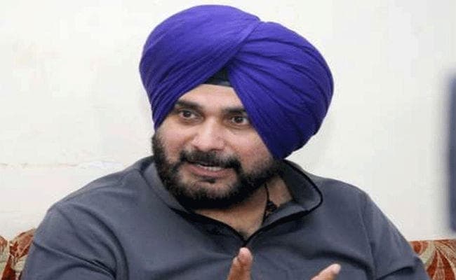 सिद्धू के अगले कदम पर संशय बरकरार, नेताओं को कांग्रेस में बने रहने की उम्मीद