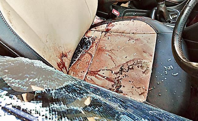 नामकुम रिंग रोड पर महिला मित्र के साथ गये युवक को अपराधियों ने मारी गोली