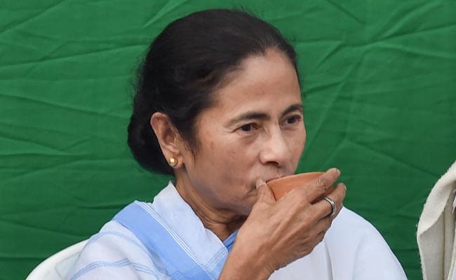 ममता बनर्जी ने फिर मतपत्र से मतदान कराने की उठायी मांग, इवीएम हटाने पर दिया जोर