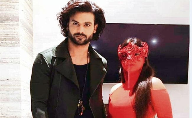 खास बातचीत : इश्क में गिरनेवाले बेवकूफ हैं एक्टर विशाल आदित्य सिंह