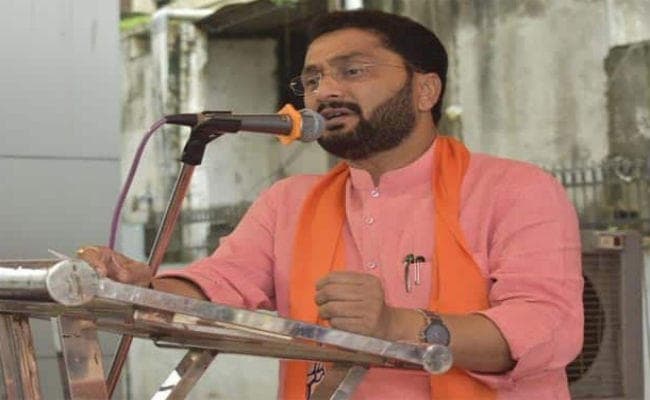 गुजरात में मंत्री को धमकी भरा पत्र भेजने वाली महिला गिरफ्तार