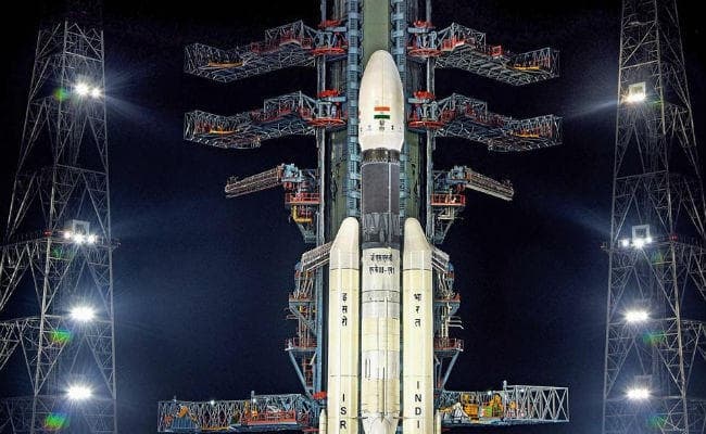 ISRO का ''मिशन मून'':  लॉन्चिंग को तैयार चंद्रयान-2, आज दोपहर इतिहास रचेगा भारत