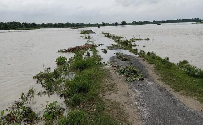 बिहार में बाढ़ से अब तक 104 लोगों की मौत, 76 लाख 85 हजार से अधिक की आबादी प्रभावित