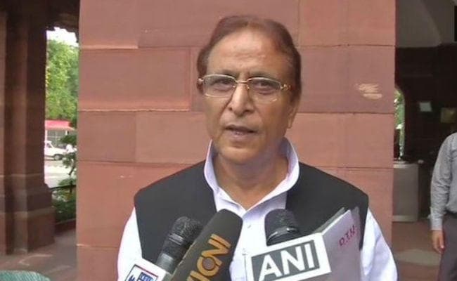 VIRAL VIDEO : सपा MLA ने भाजपा समर्थित दुकानदारों का कराया बहिष्‍कार, समर्थन में उतरे आजम