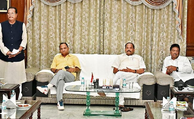 रांची : एनडीए विधायक दल की बैठक में सदन को लेकर बनी रणनीति