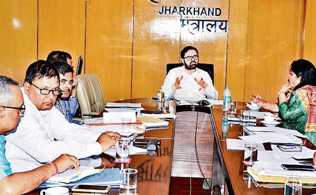 मुख्य सचिव ने सुखाड़ की संभावना को देखते हुए विभागों को किया अलर्ट, कहा किसानों से बात कर एक सप्ताह में बनायें रणनीति