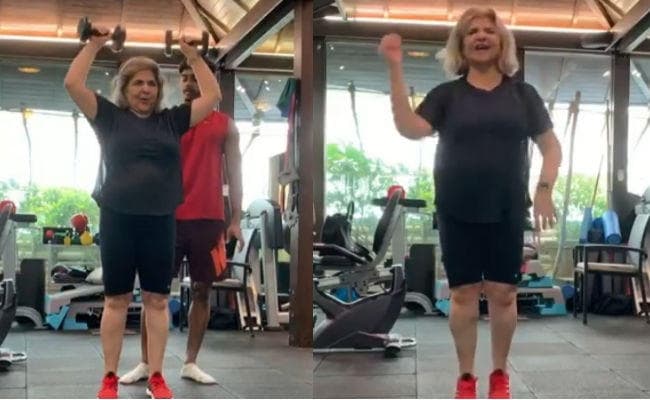 रितिक रोशन की मां पर छाया ''सुपर 30'' का खुमार, इस गाने पर किया शानदार डांस