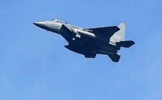 दक्षिण कोरिया ने रूसी लड़ाकू विमानों को चेतावनी देते हुए चलायीं गोलियां