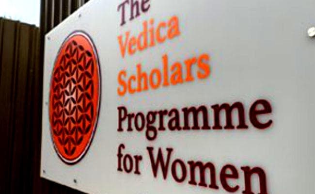वेदिका स्कॉलरशिप: सफल महिला पेशेवरों का कैडर तैयार करने का मंच, ऐसे मिलेगा मौका