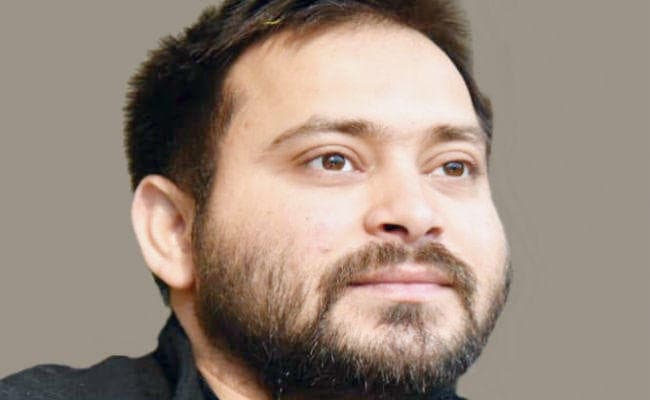 आईआरसीटीसी घोटाला : तेजस्वी, लालू समेत कई आरोपितों को कोर्ट से झटका, अलग-अलग चलेंगे CBI और ED के मामले