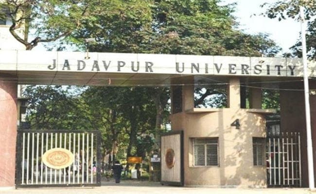 पश्चिम बंगाल : जादवपुर विवि के छात्रों को लिखित देना होगा कि परिसर में नहीं करेंगे नशापान