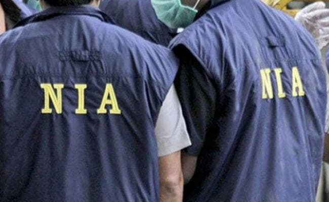 कश्मीर : आतंकवादियों को फंडिंग करने वाले सात कारोबारियों के ठिकानों पर छापा