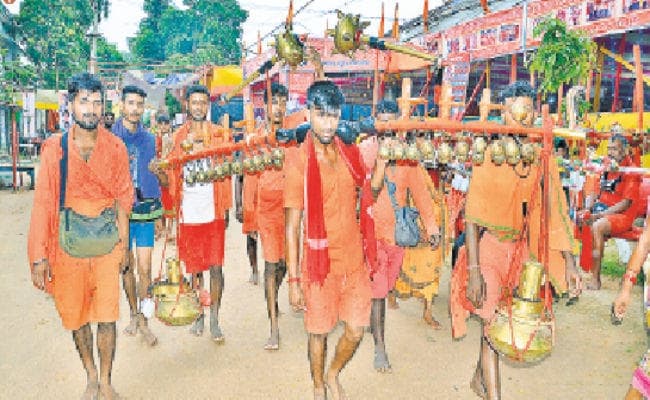 Kanwar Yatra 2022: कांवड़ियों के रूट पर नहीं होगी मांस की बिक्री, मुरादाबाद में ऐसी है प्रशासन की तैयारी