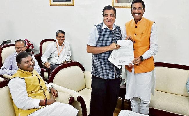 रांची : अभी जो भी आरओबी बने हैं उसे तोड़ कर नया बनाया जायेगा : नितिन गडकरी
